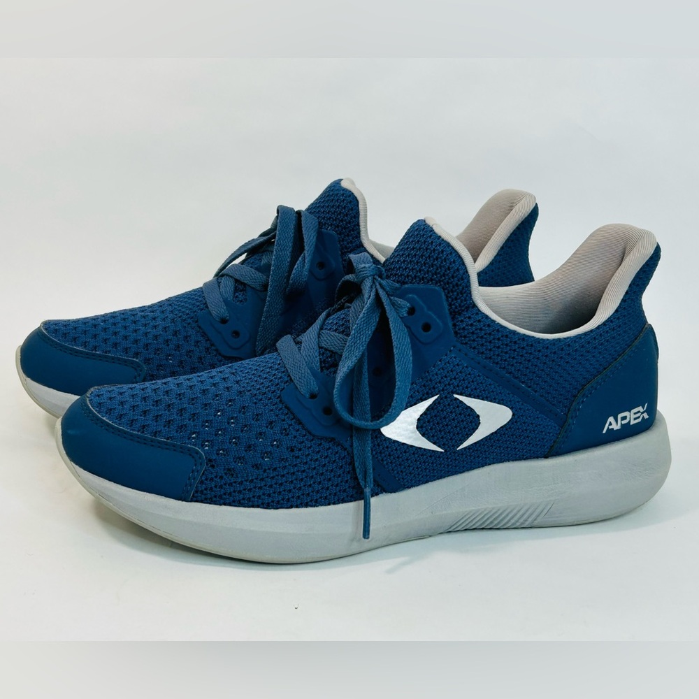 Apex Men’s Performance Athletic Sneaker in Navy Blue size 9